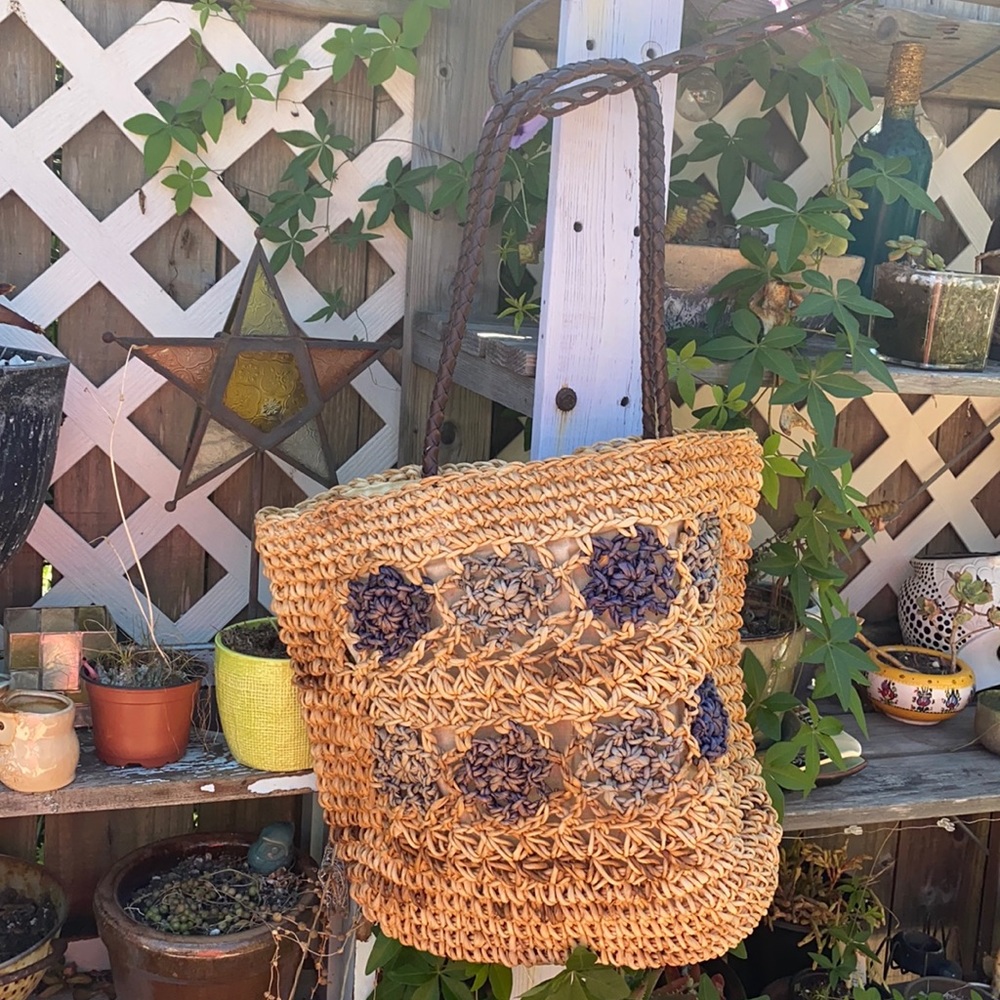 2/$14 Straw beachy purse! Great size!